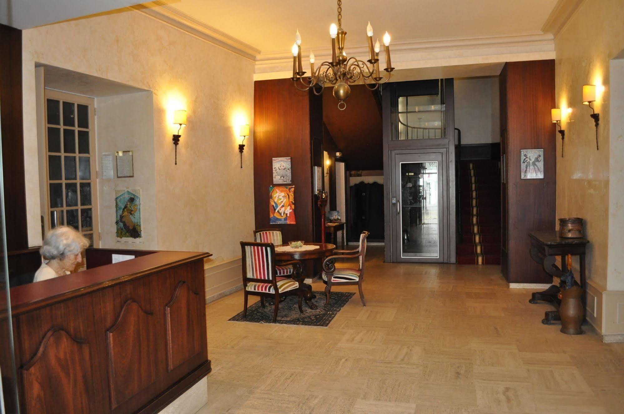Hotel Des 3 Marchands Nantes Exterior photo